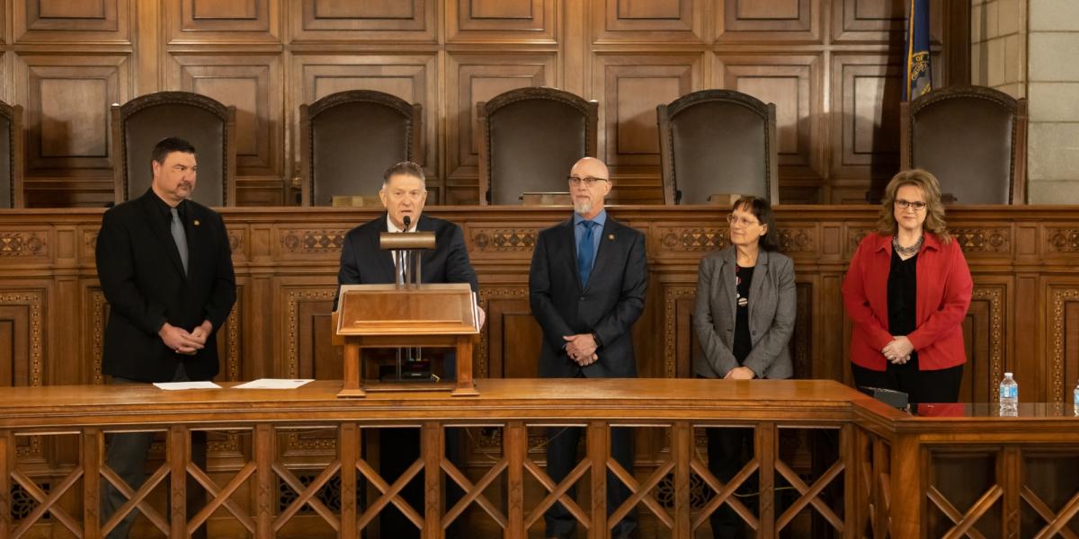 Chief Justice Proclaims the Establishment of Nebraska Trial Court Week