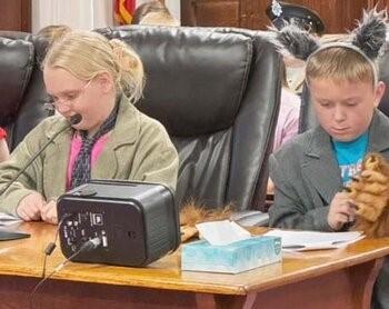 Fifth Graders Participate in Mock Trial at Nuckolls County Courthouse