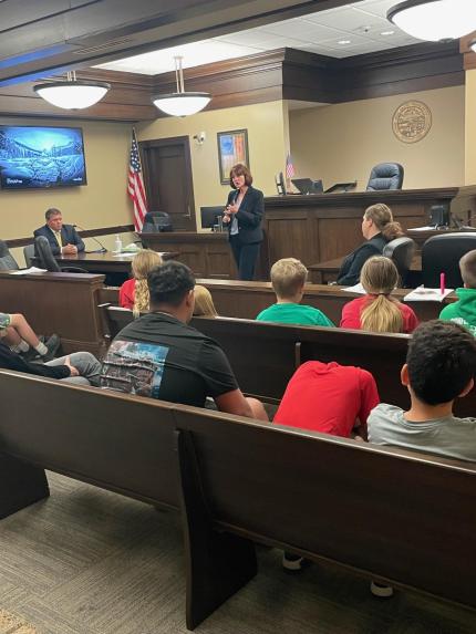 Fifth-grade Students Hold Mock Trial at Saline County Courthouse